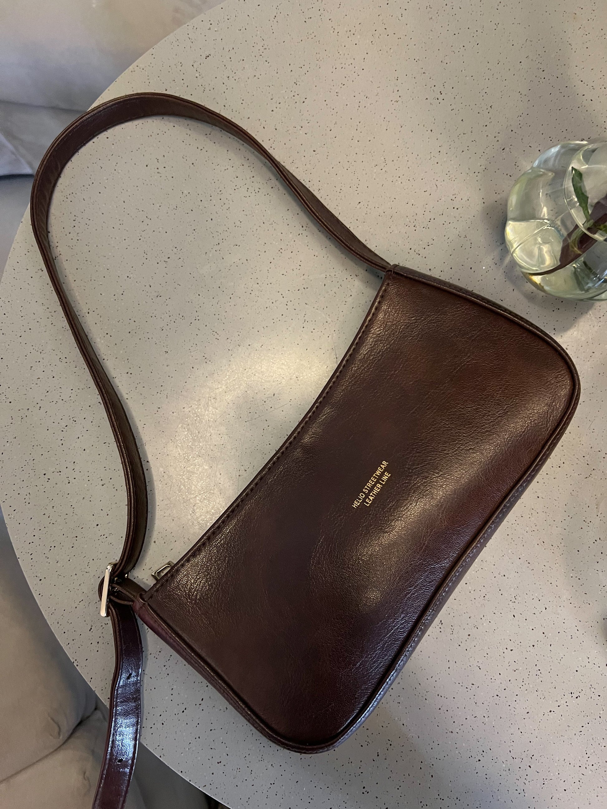 HELIO- TOKEN BAG DARK CHOCOLATE