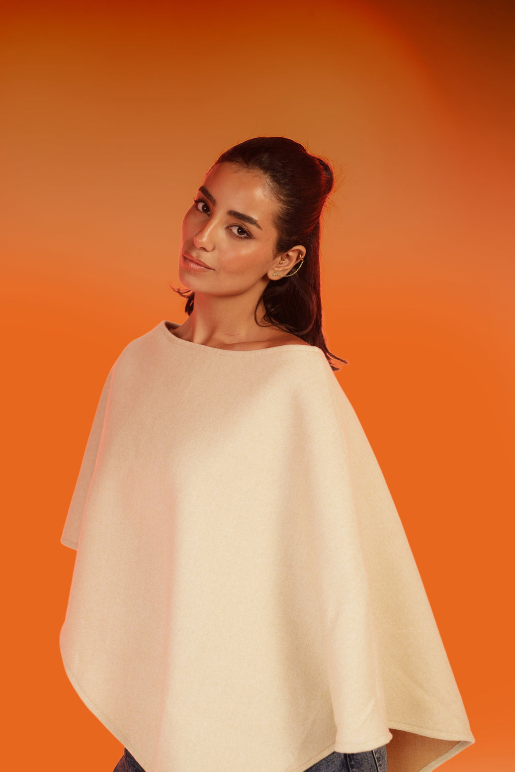 RICHNESS- Neckless Shirt- Beige