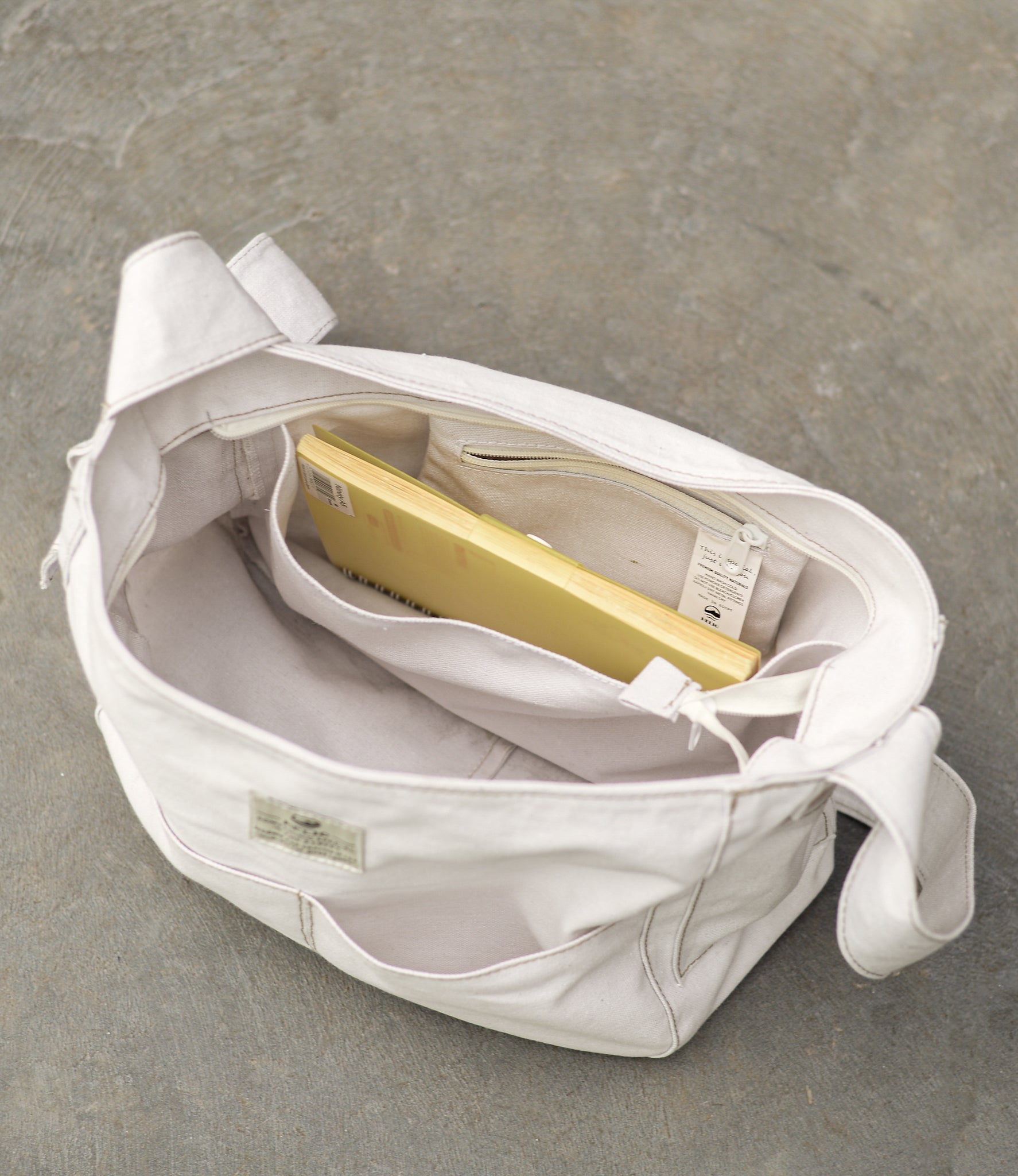 HELIO- HELIO & STITCH BLACK