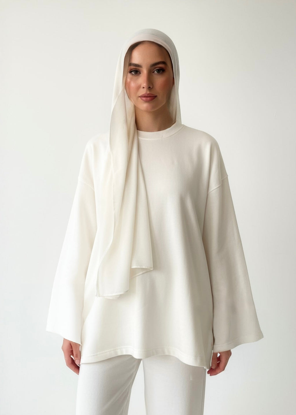 NASHWA DESIGNS-OFF-WHITE WINTER LONG SLEEVE TEE