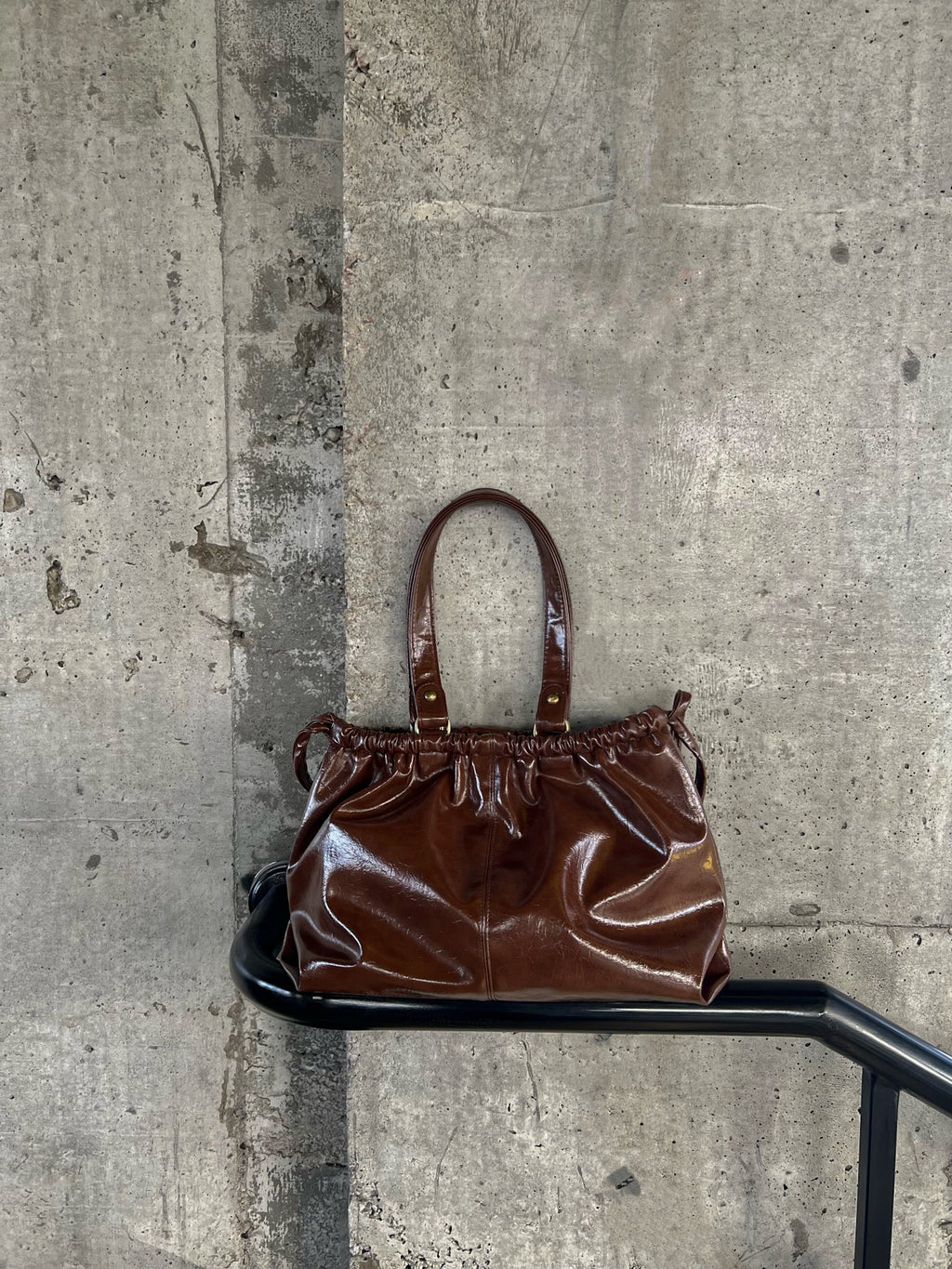 Helio - SCRUNCH BAG - BROWN