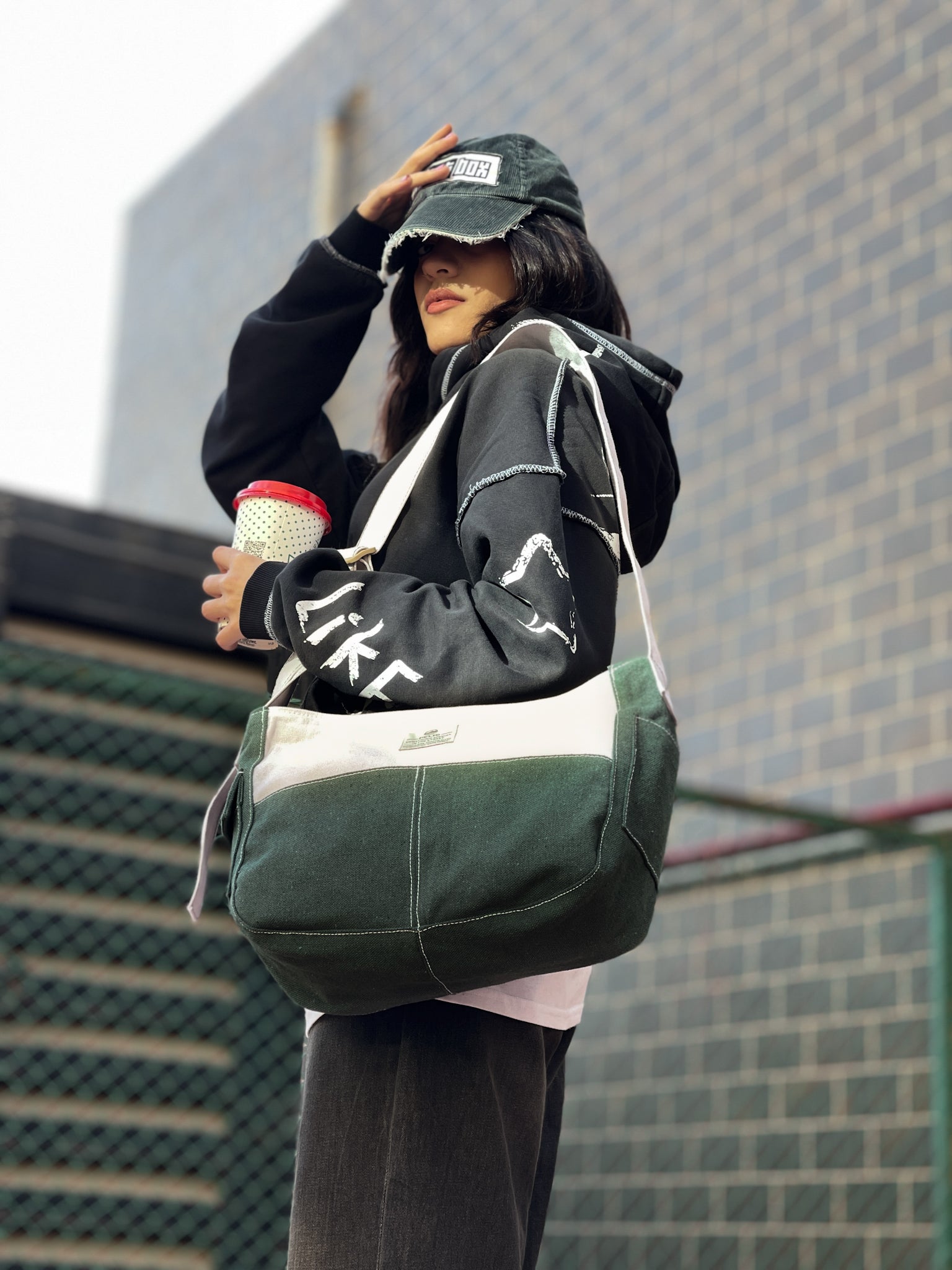 HELIO- HELIO & STITCH GREEN X OFFWHITE