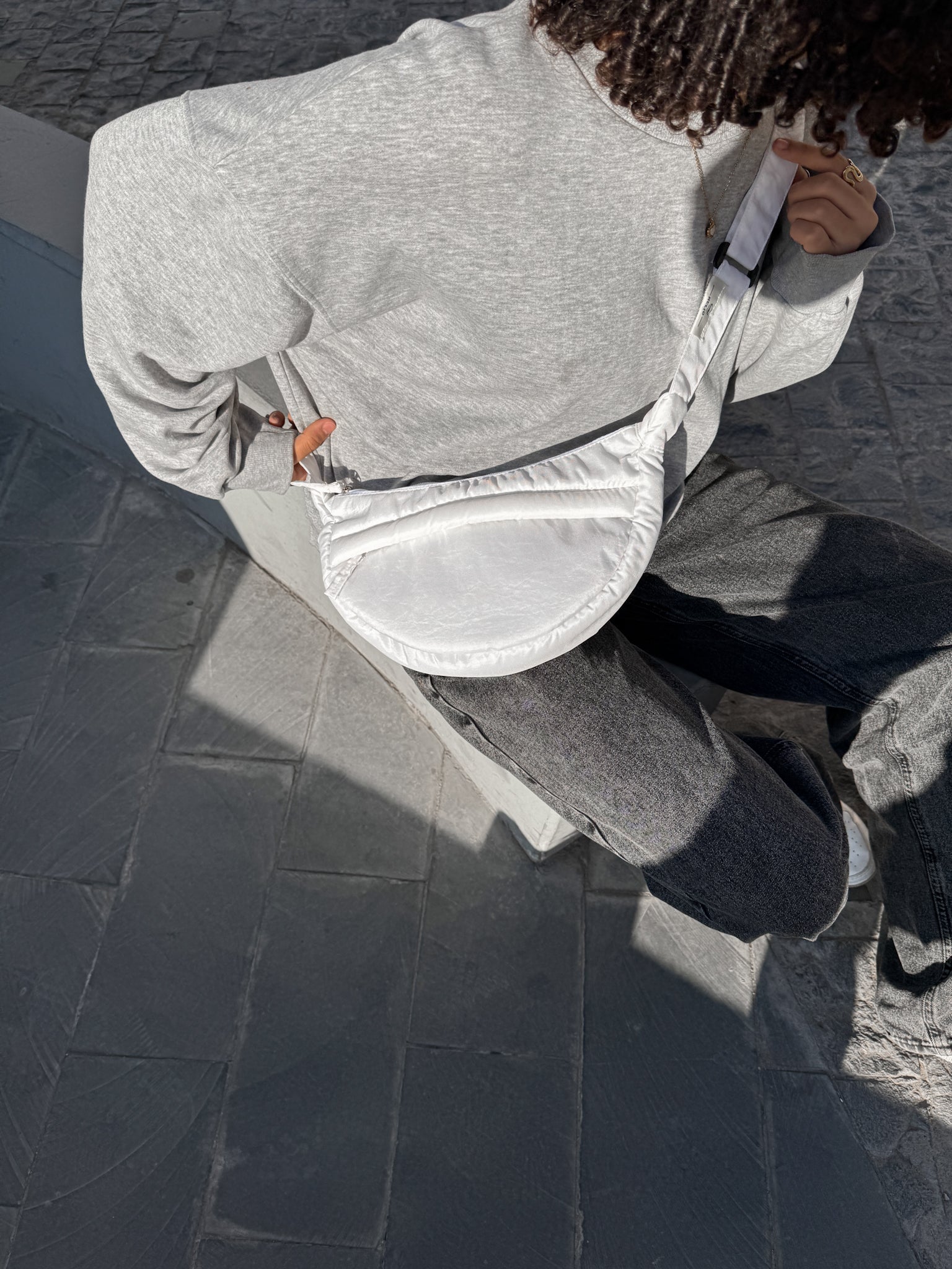 HELIO- DUMPLING BAG WHITE