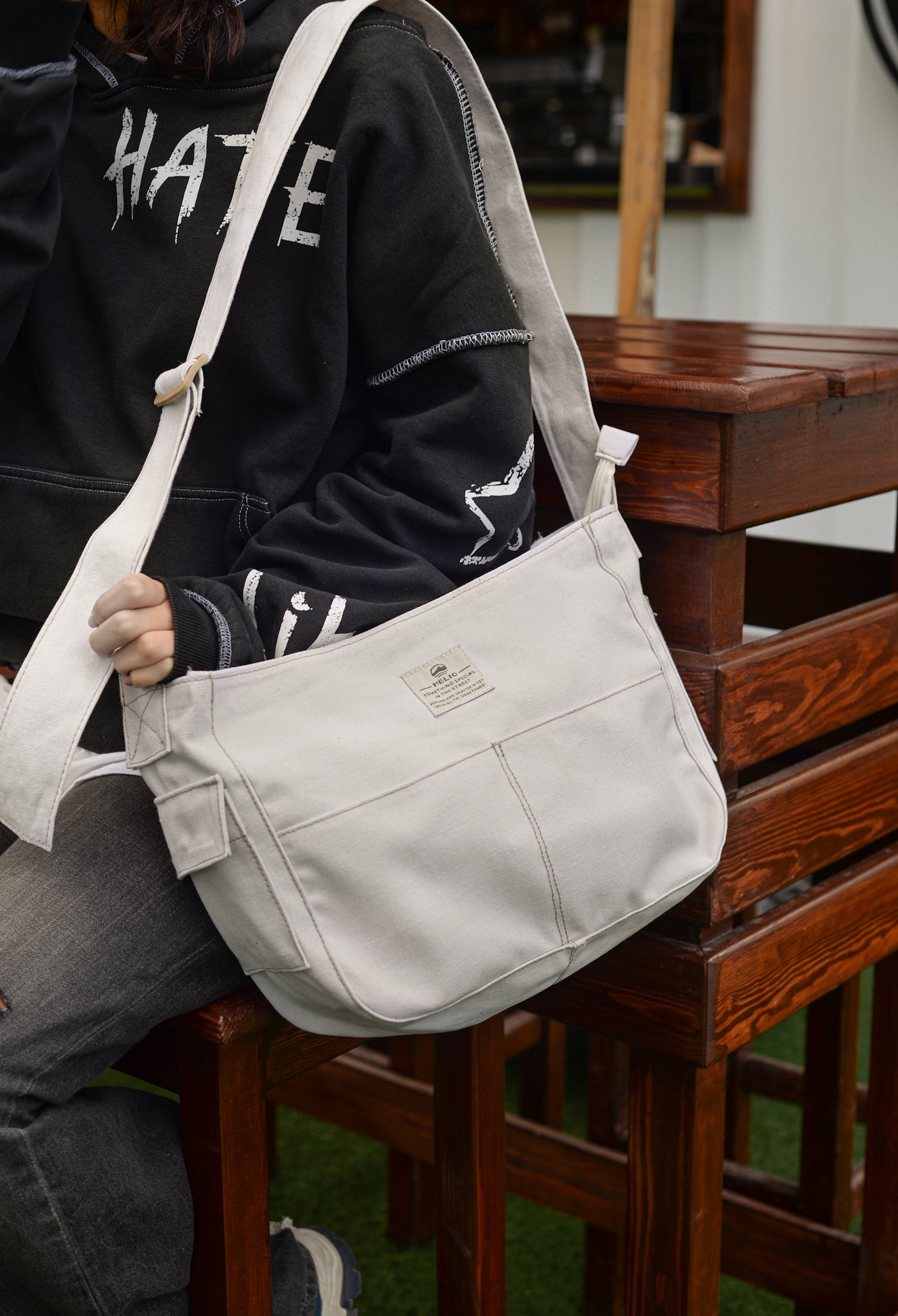 HELIO- HELIO & STITCH OFFWHITE