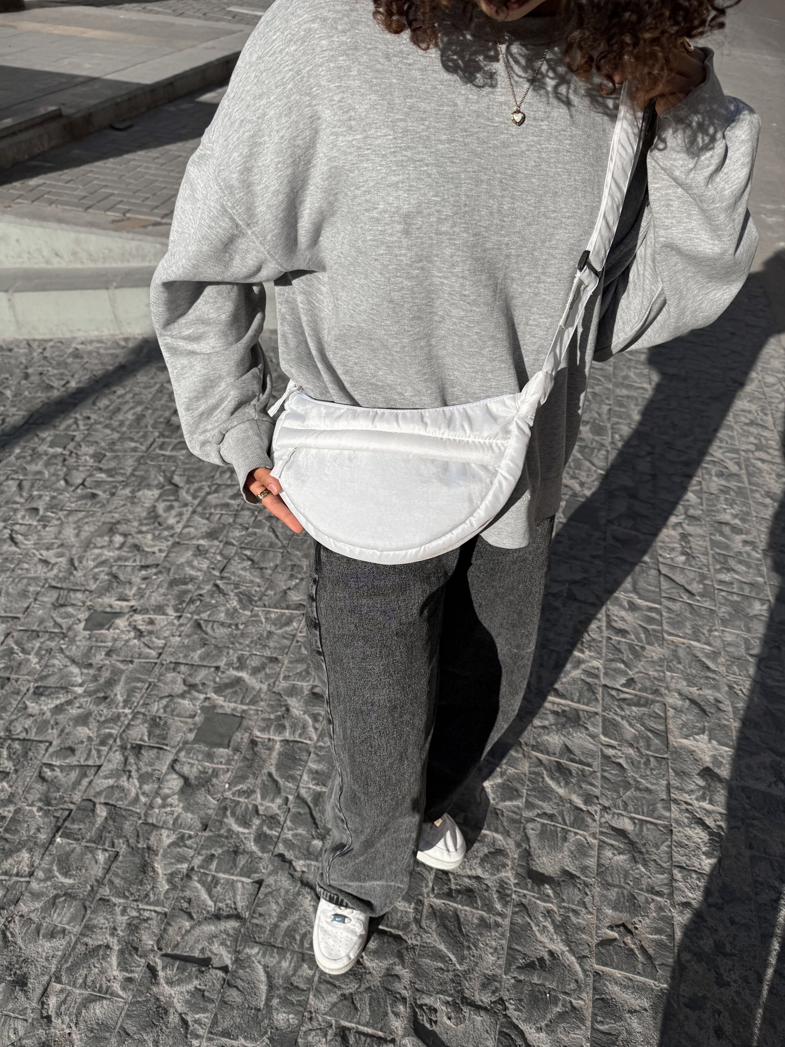HELIO- DUMPLING BAG WHITE