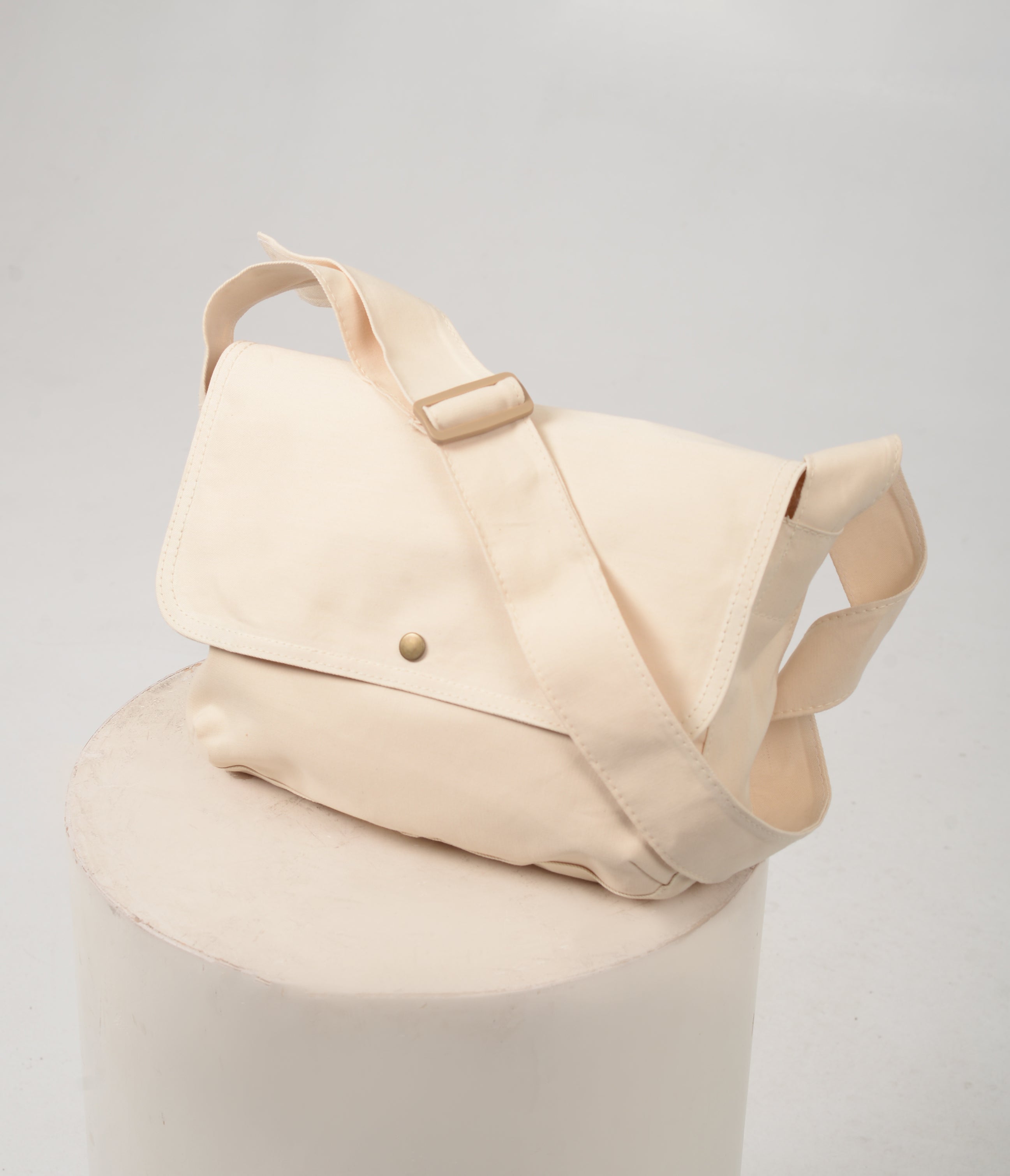 HELIO- SIDE BAG OFFWHITE