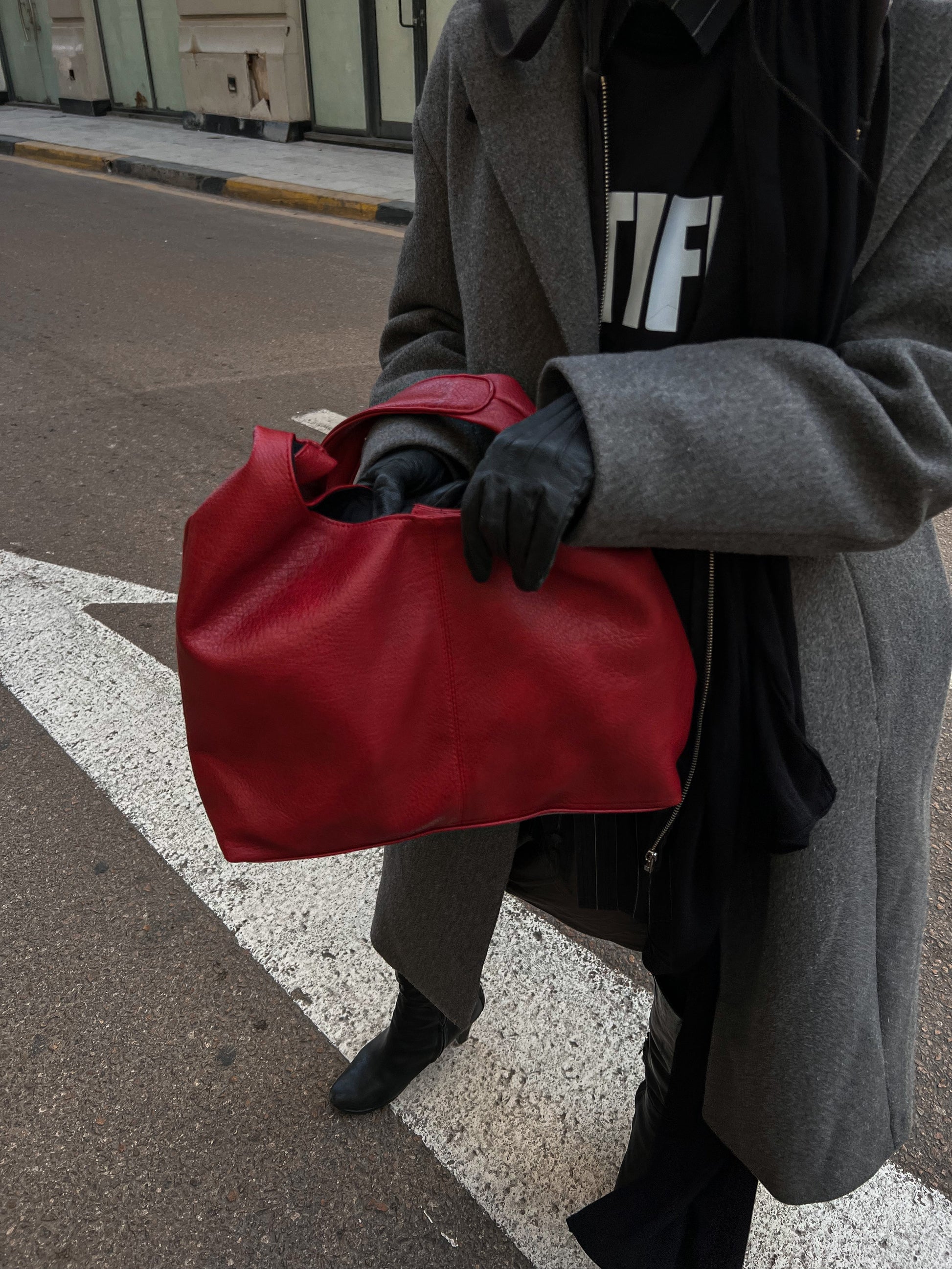 HELIO- HOBO BAG BLOODY RED