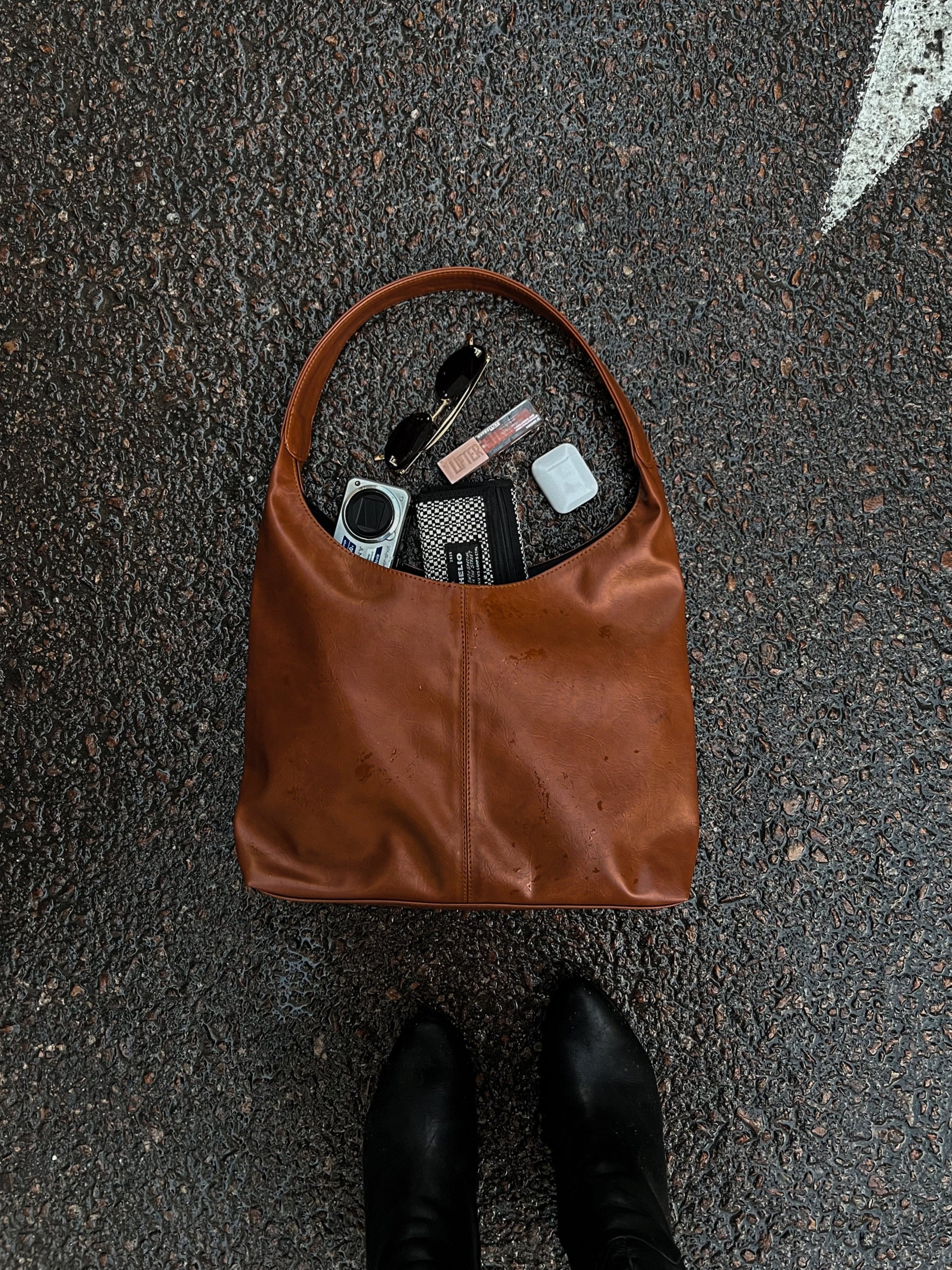 HELIO- HOBO BAG CARAMEL BROWN