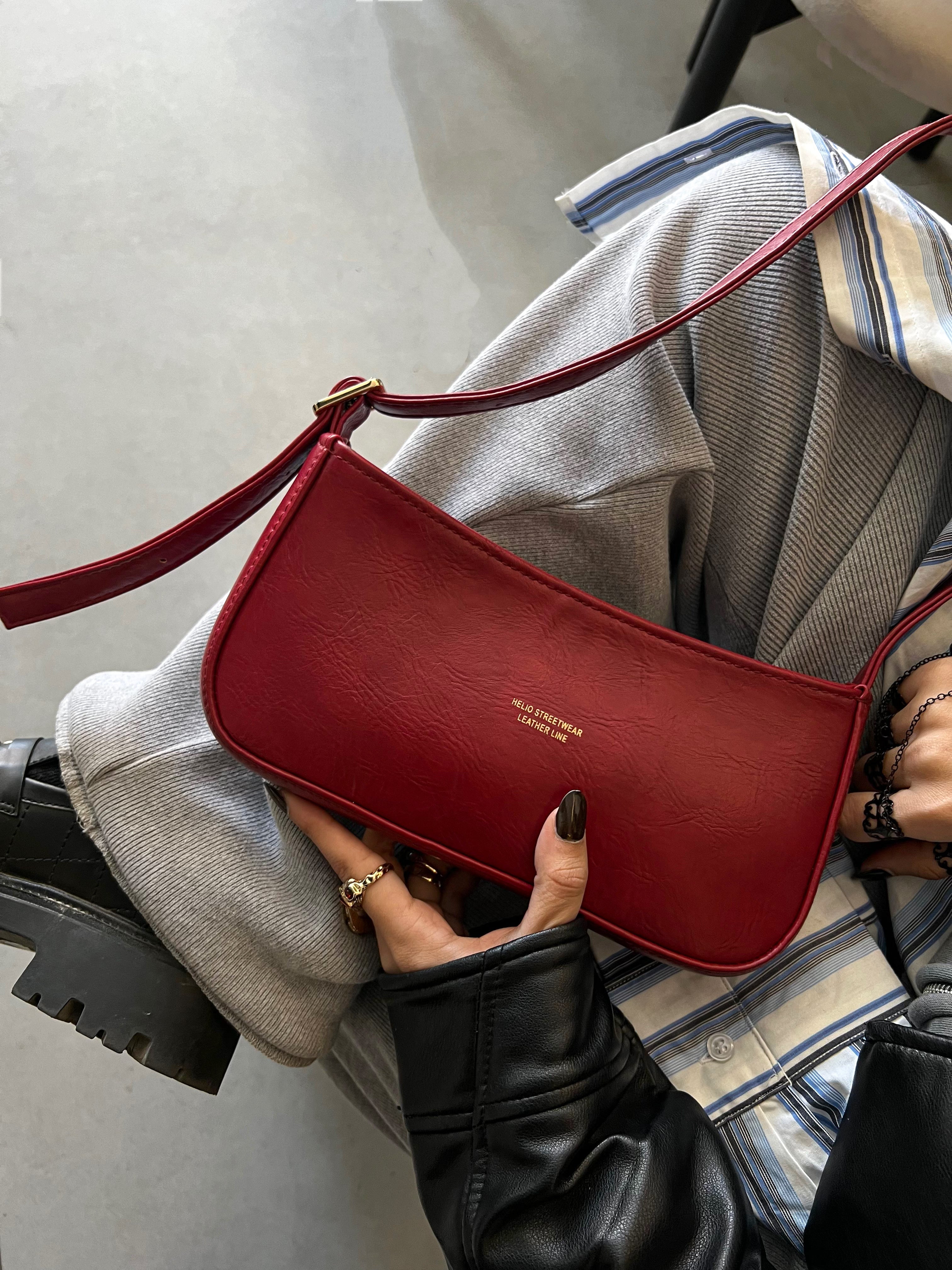 HELIO- TOKEN BAG CHERRY RED