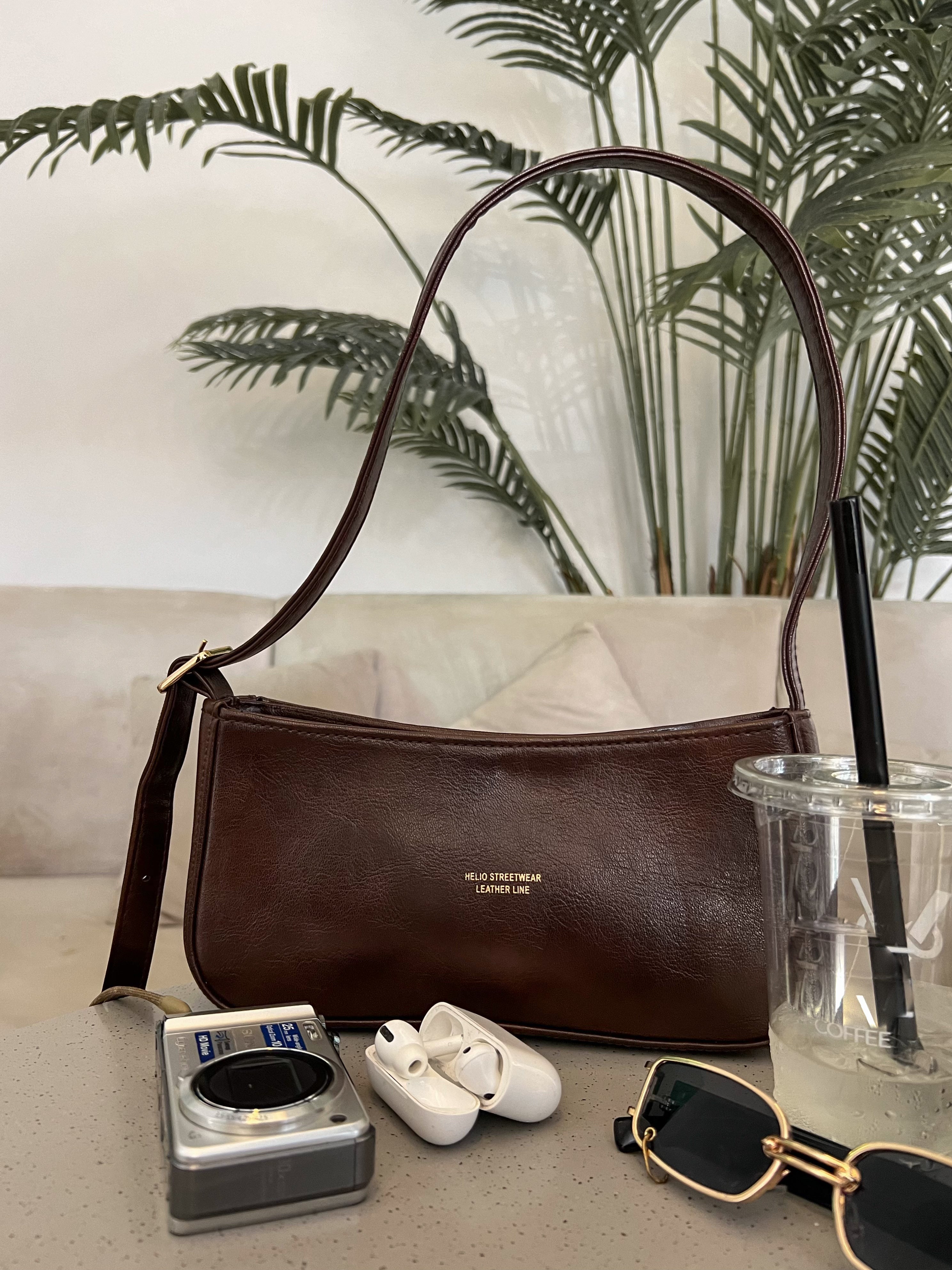 HELIO- TOKEN BAG DARK CHOCOLATE