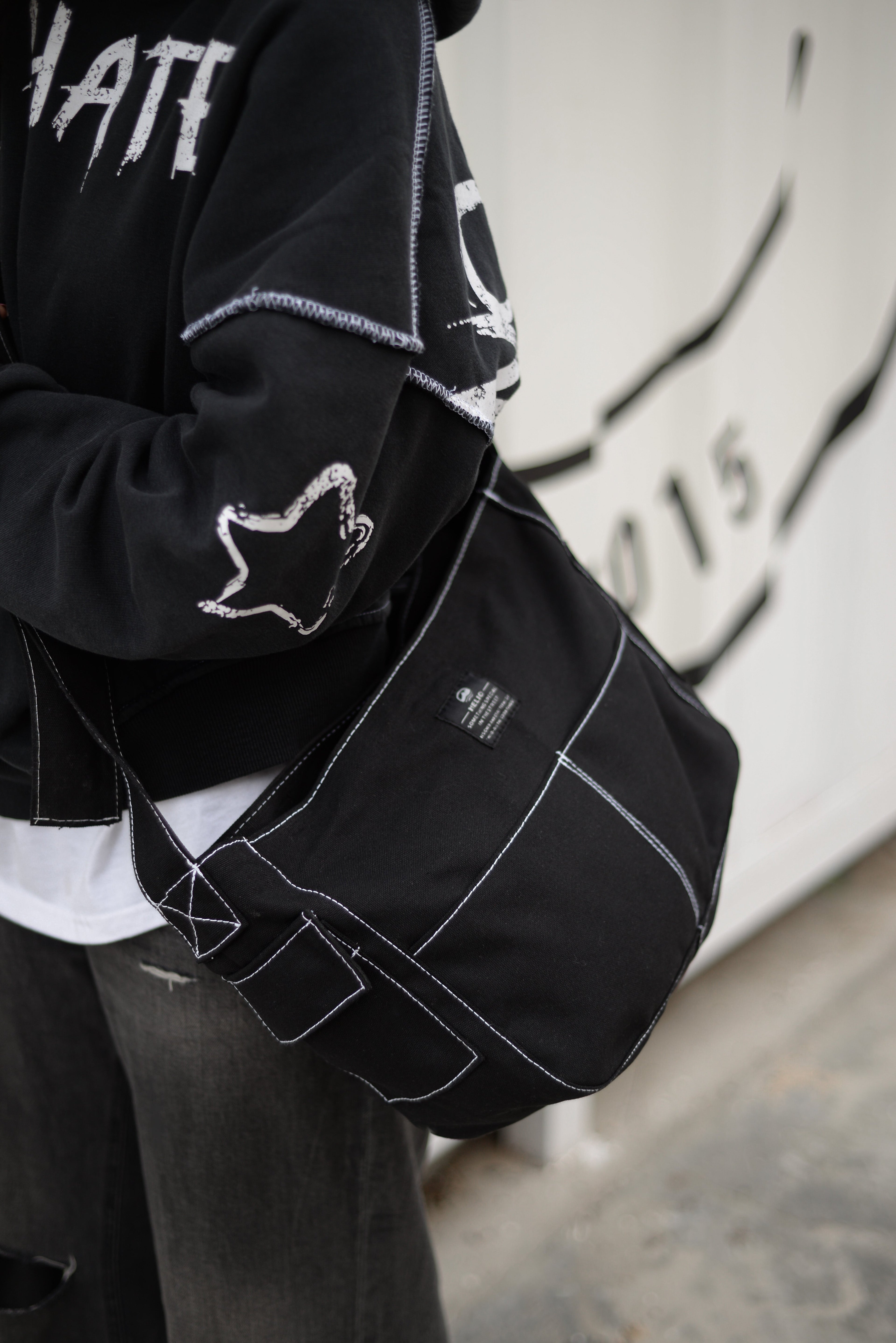 HELIO- HELIO & STITCH BLACK