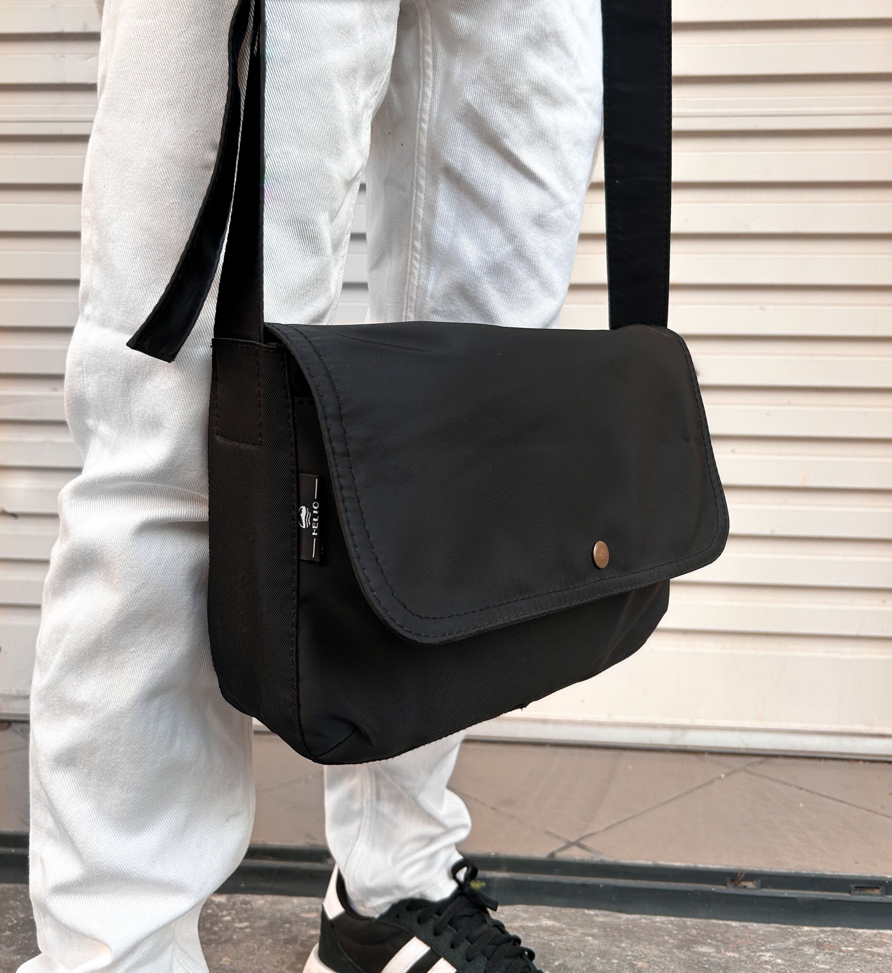HELIO- SIDE BAG BLACK