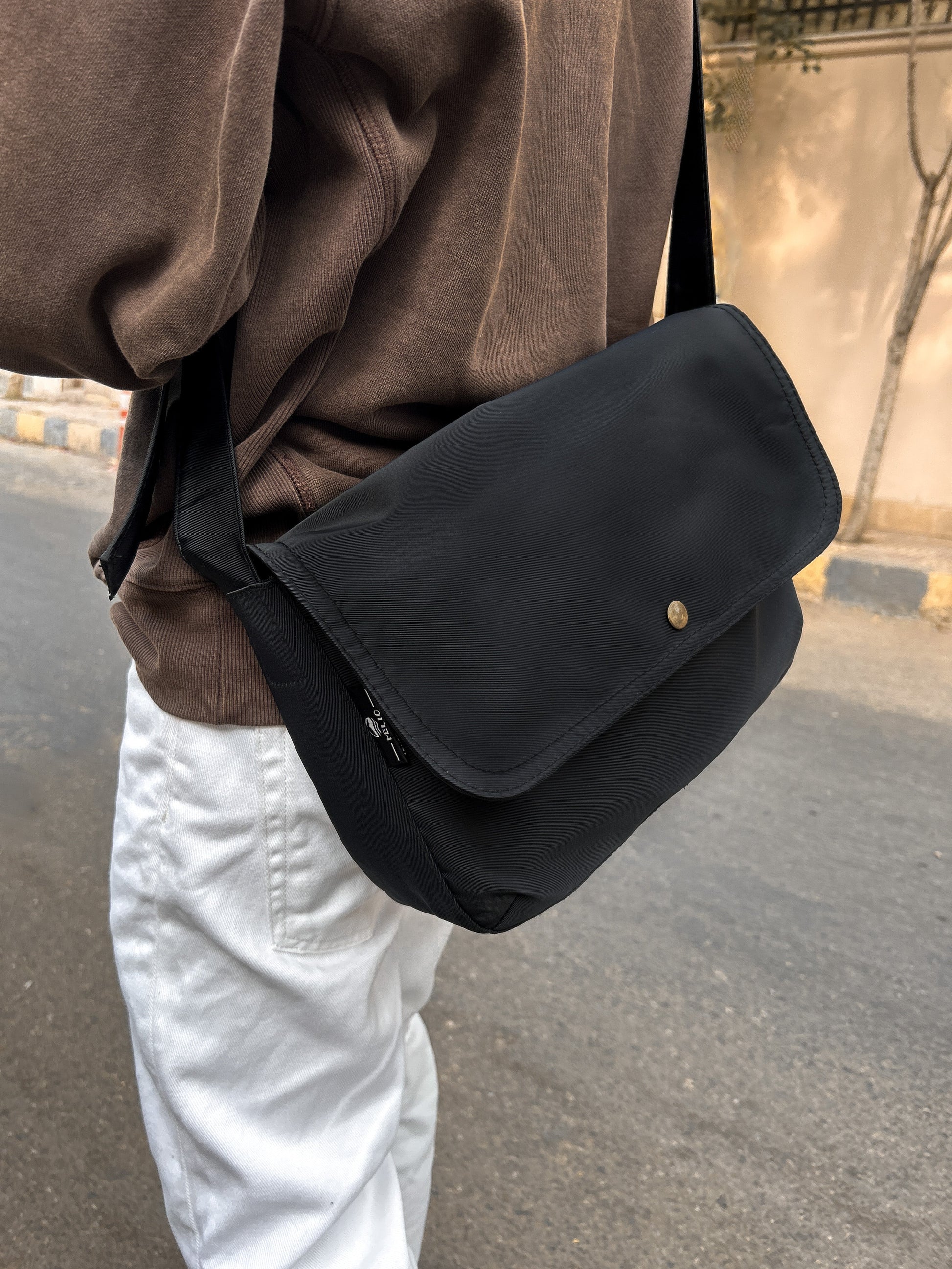 HELIO- SIDE BAG BLACK