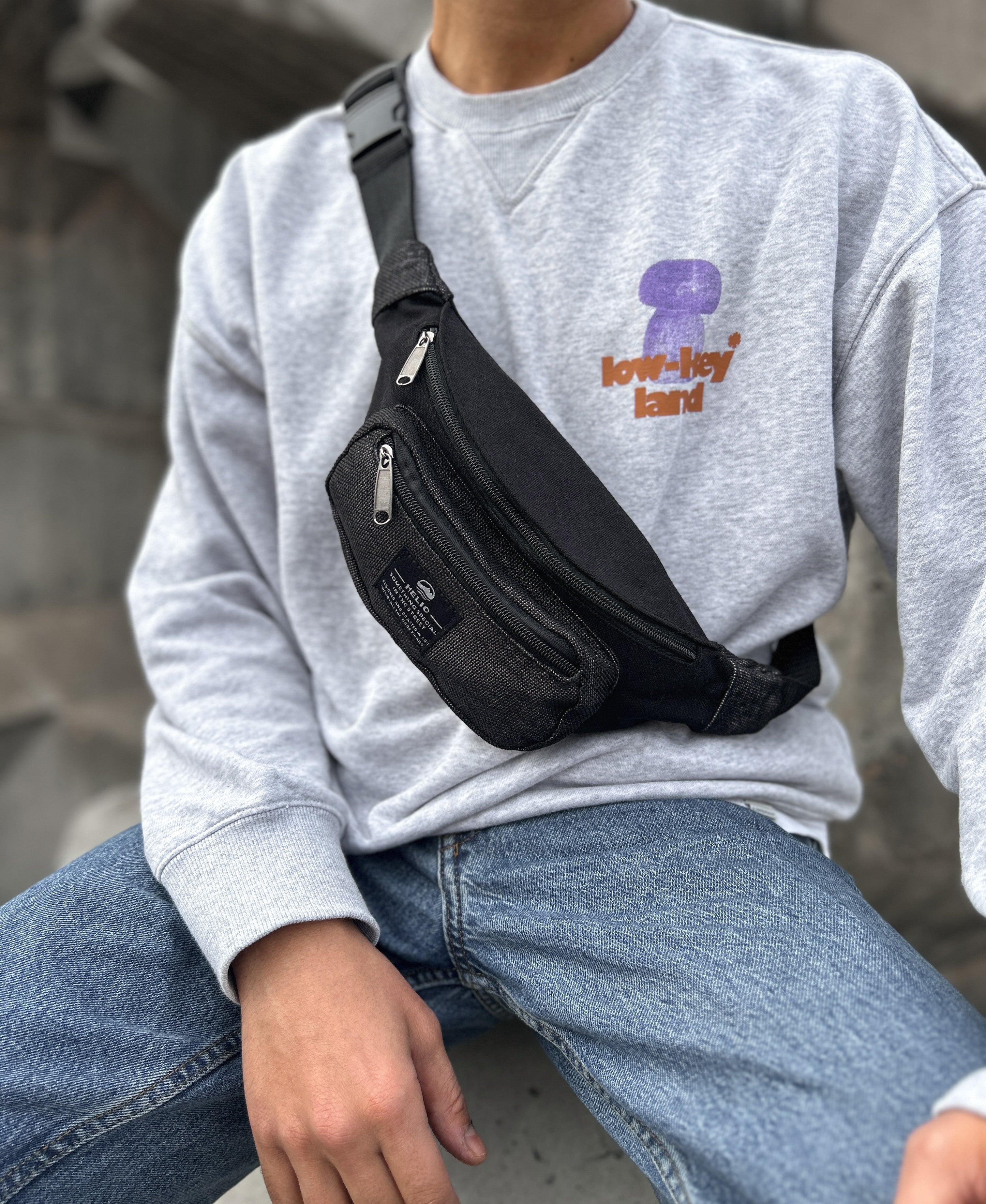 HELIO- HIPPIE FANNY PACK BLACK