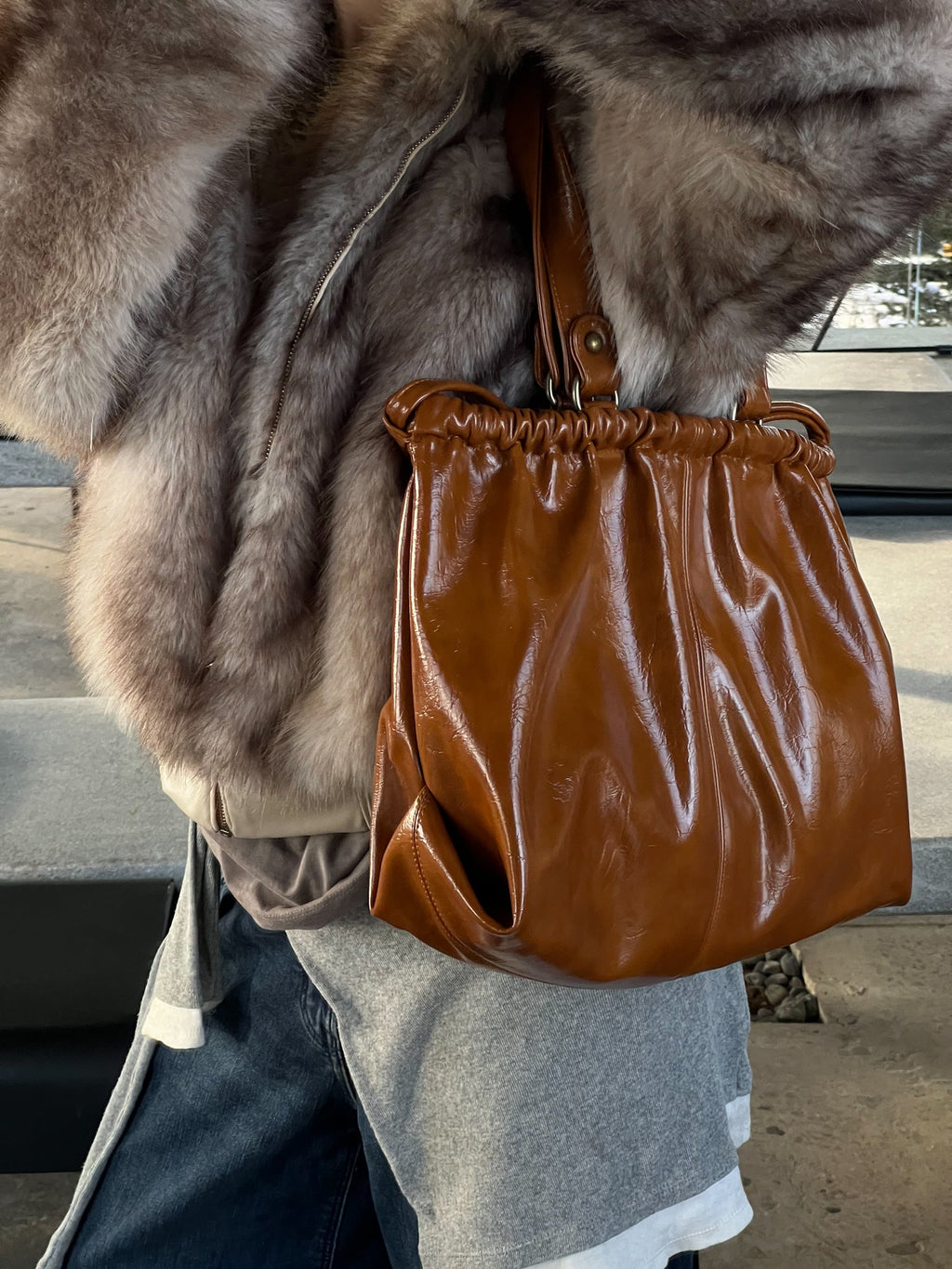 Helio - SCRUNCH BAG - CARAMEL