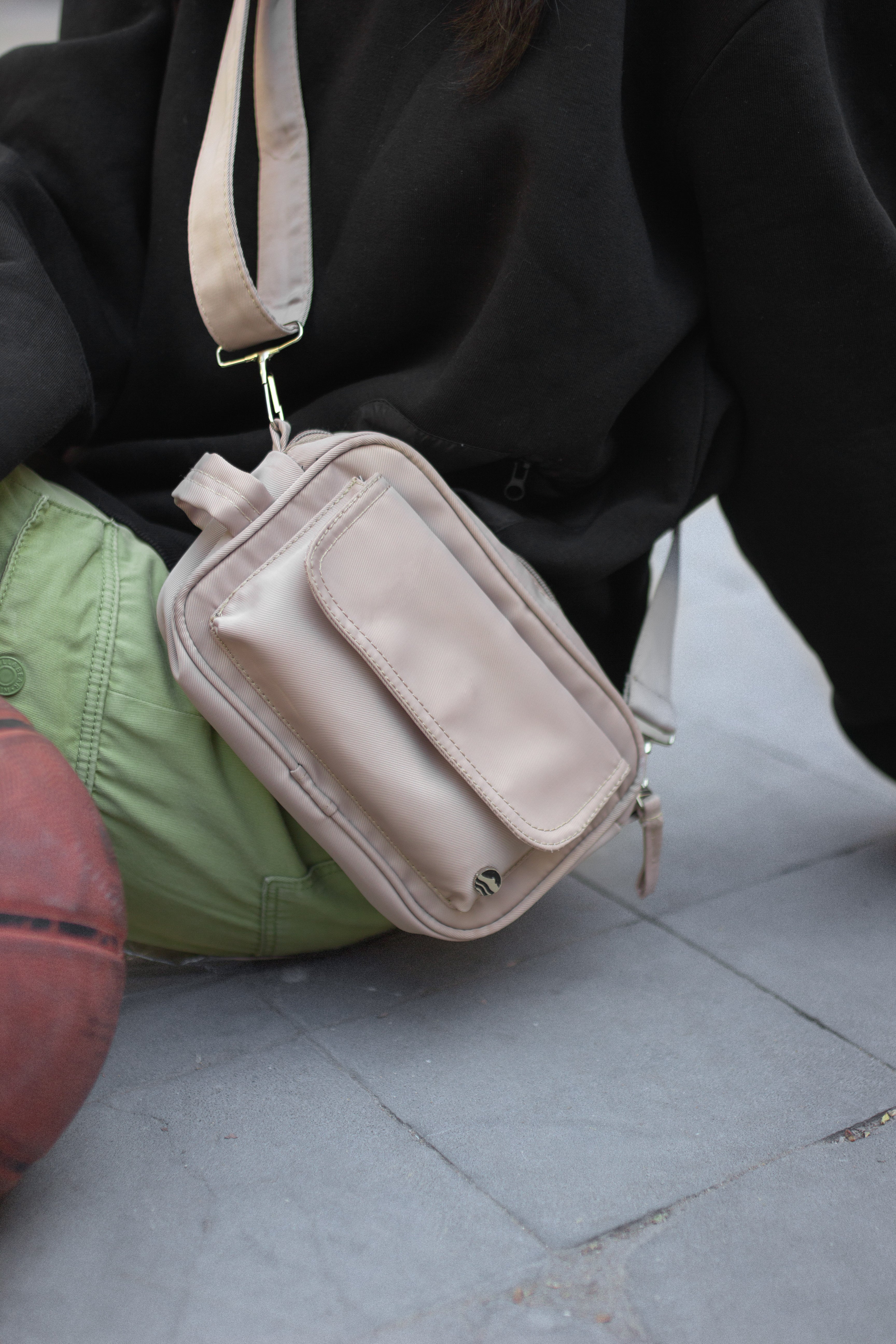 HELIO-GANG BAG BEIGE