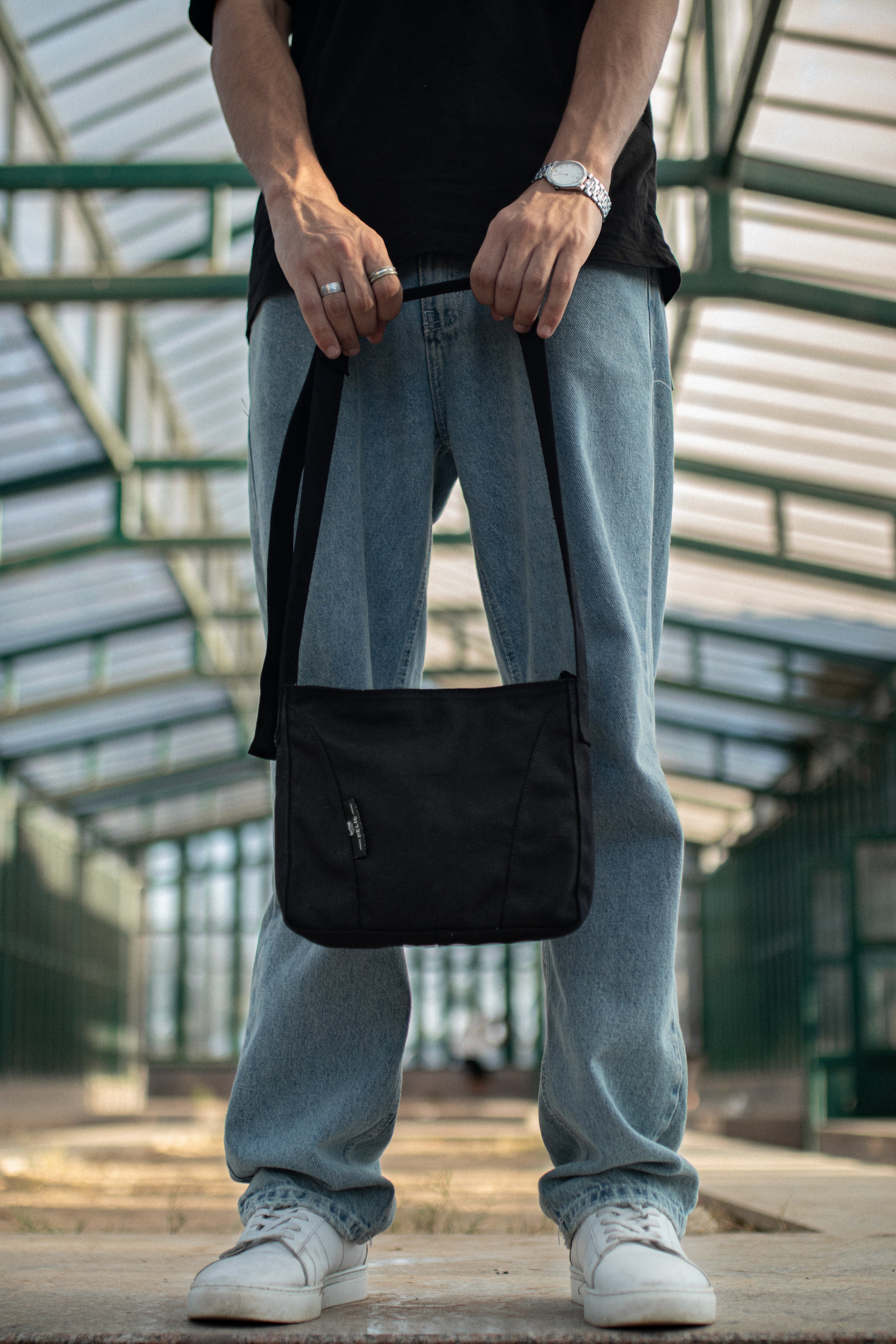 HELIO- RAW BAG BLACK