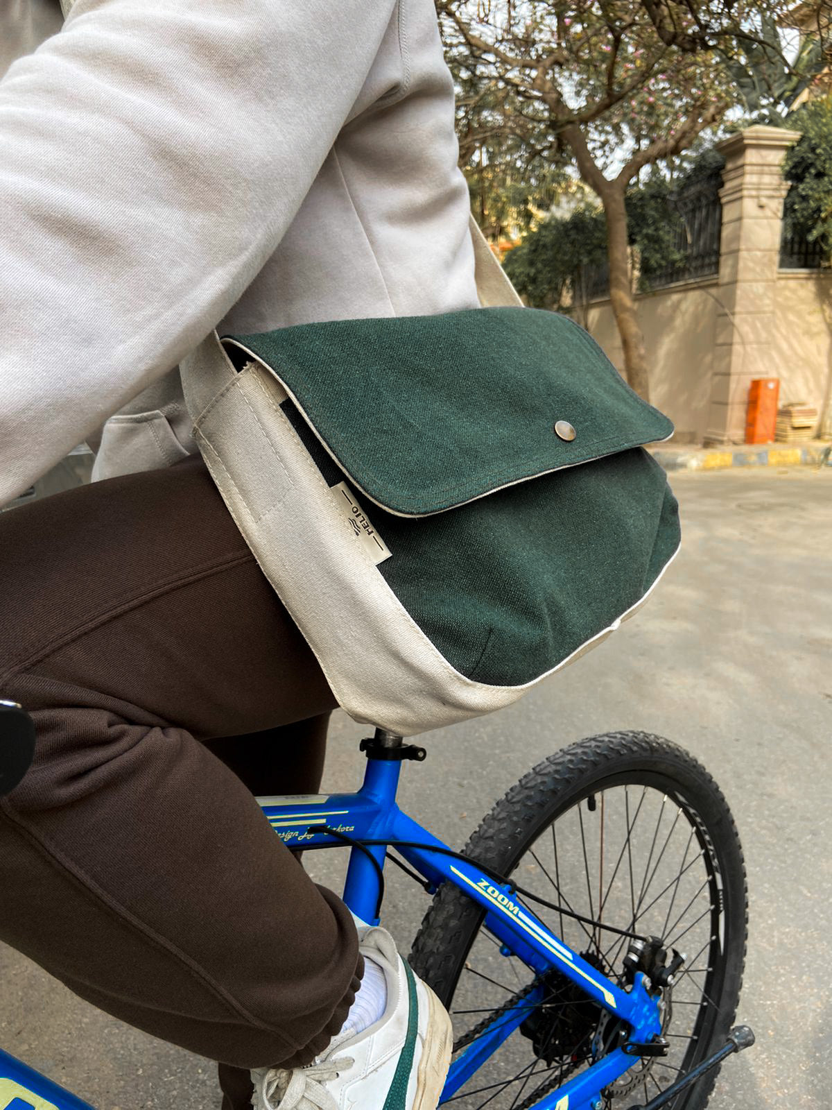 HELIO- SIDE BAG GREEN