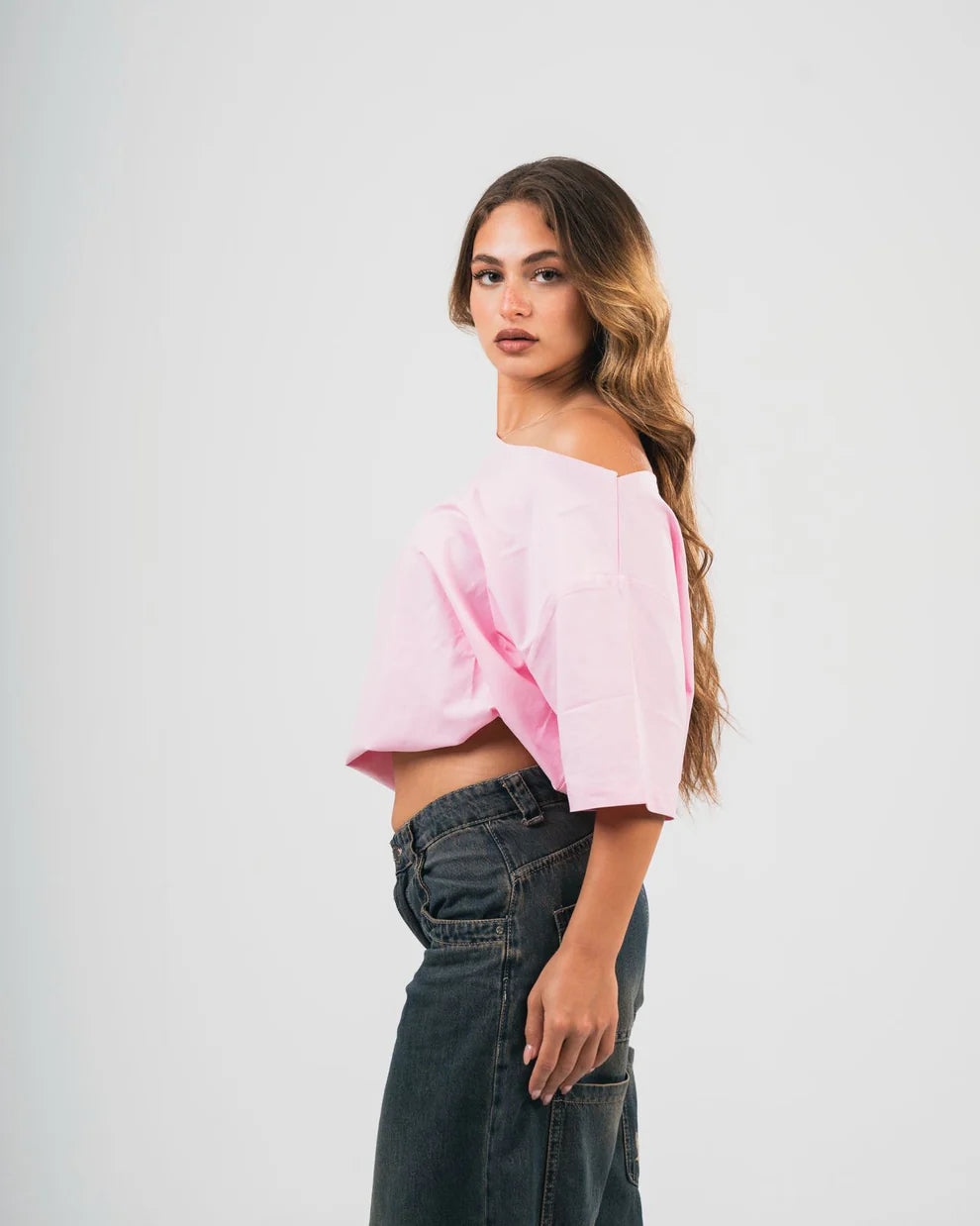 Yonyo- Off-shoulder T-shirt- Pink